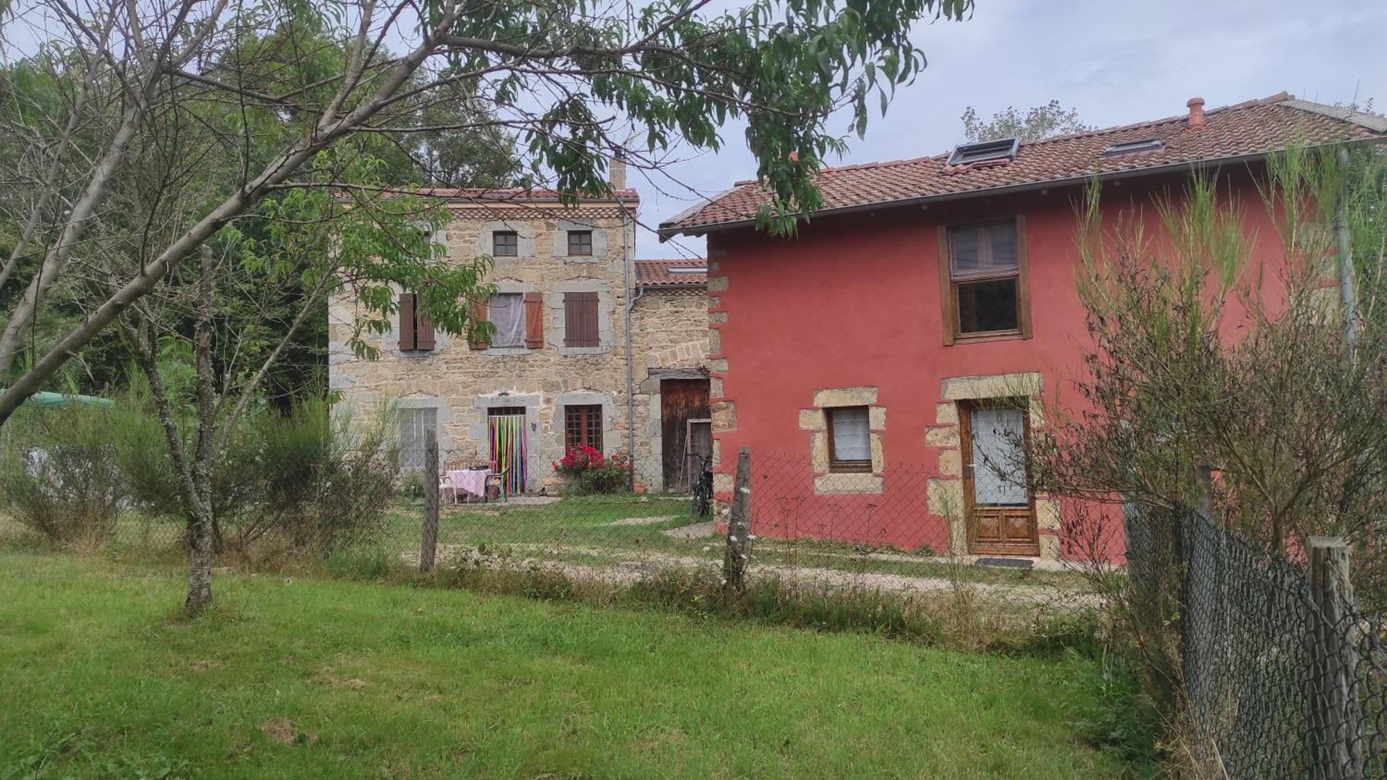 Gite La Roche Bertignat Екстер'єр фото